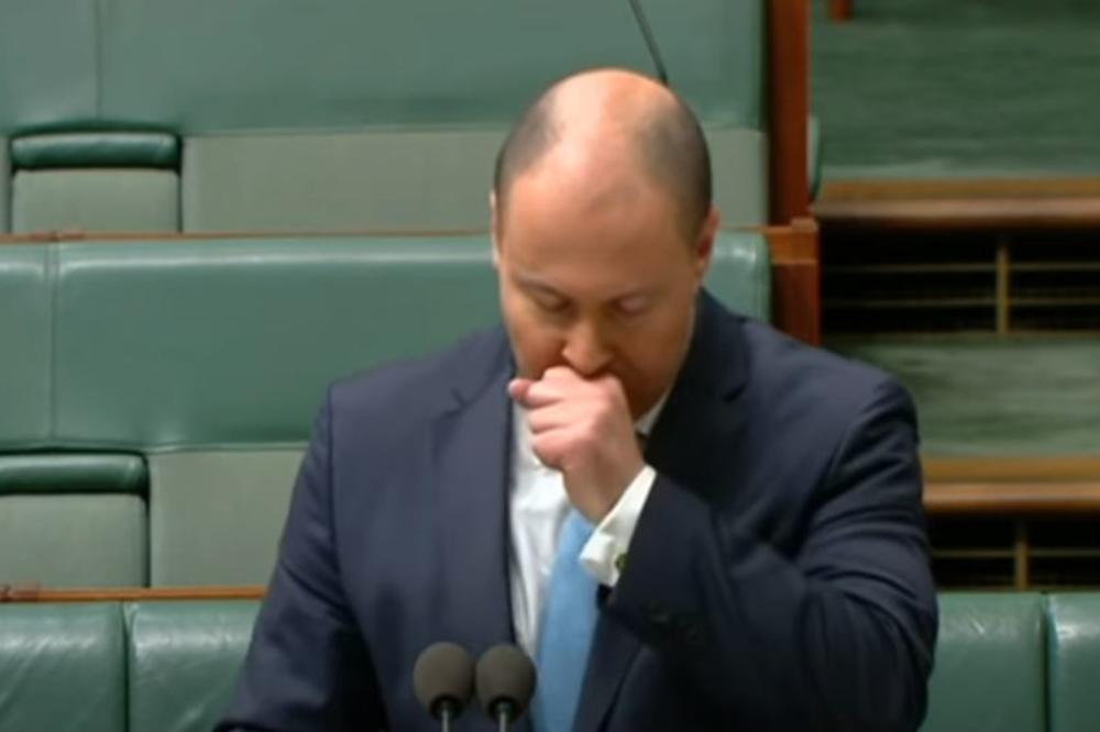 AUSTRALIJSKI POLITIČAR TESTIRAN NA KORONU: Nije mogao da prestane da kašlje dok je govorio u parlamentu (VIDEO)