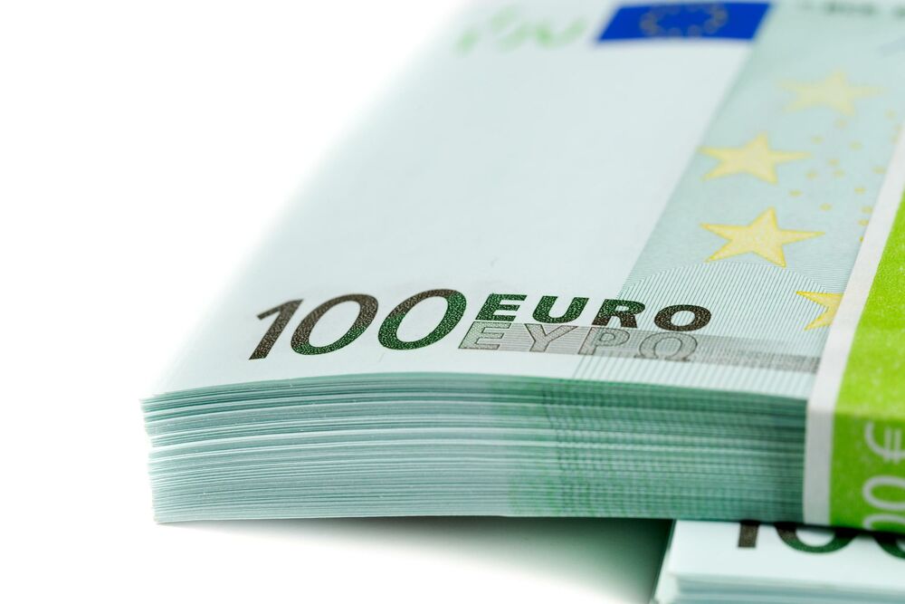 100 evra, novac, novčanice, evri