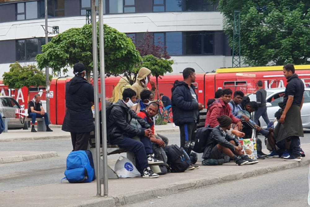ŠOK OTKRIĆE SARAJEVSKIH NOVINARA: Pratili migrante koji su izašli iz kampa, oni imaju samo JEDAN CILJ! (VIDEO)