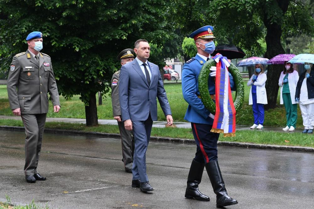 VULIN POVODOM GODIŠNJICE BOMBARDOVANJA BOLNICE DRAGIŠA MIŠOVIĆ: Prošla je 21 godina, a nismo čuli izvini