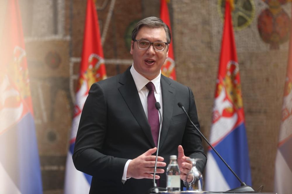 VUČIĆ ČESTITAO BAJRAM: Želje za svaki blagoslov od Boga i nagradu za trud i odricanje tokom dugog Ramazanskog posta