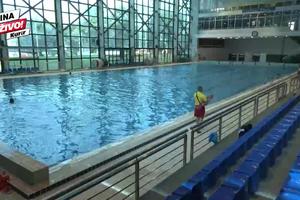 NOVA PRAVILA NA BAZENIMA : Plivanje na rastojanju od dva metra! (KURIR TV)