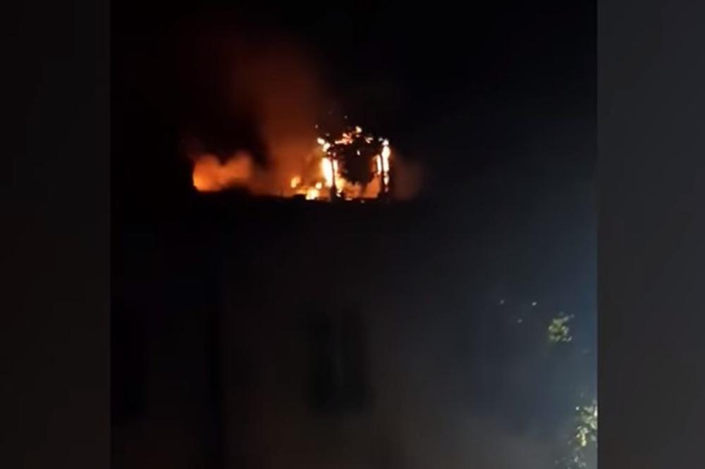 NEZAPAMĆENA DRAMA U SARAJEVU: Otac s krova zgrade u plamenu bacio dete (2), policajci ga uhvatili u ćebe (VIDEO)