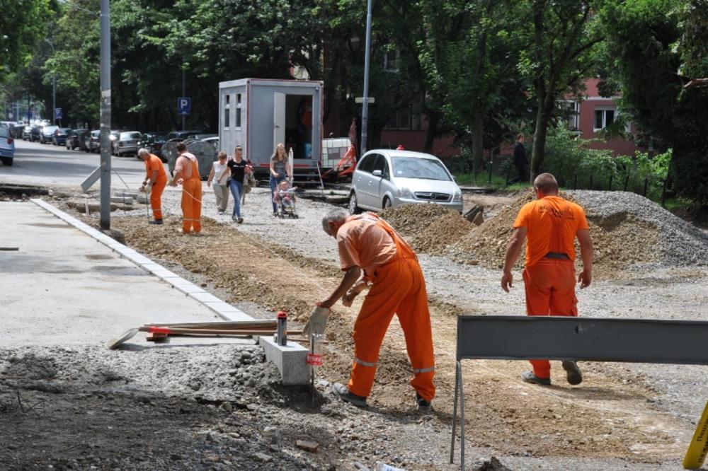 Predsednik Gradske opštine Voždovac Aleksandar Savić, obišao je radove na kompletnoj rekonstrukciji Ulice braće Jerković