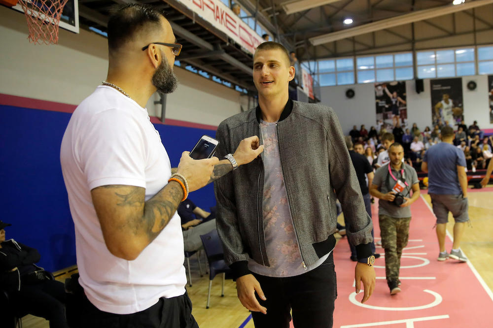 JOKIĆ JE NEPREPOZNATLJIV: Srpski košarkaš izgubio puno kilograma! Došao i Novak Đoković! FOTO