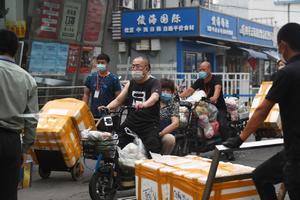 NOVO ŽARIŠTE KORONE U KINI PONOVO OTKRIVENO NA PIJACI: U Pekingu potpuno izolovano čak 11 kvartova