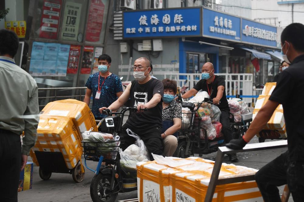 NOVO ŽARIŠTE KORONE U KINI PONOVO OTKRIVENO NA PIJACI: U Pekingu potpuno izolovano čak 11 kvartova