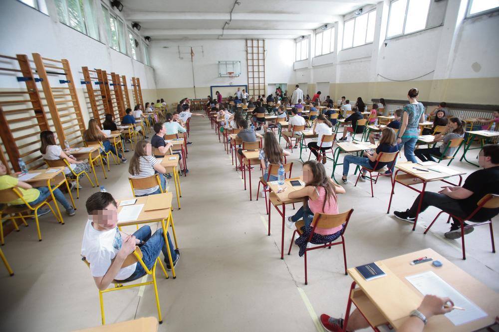 NASTAVLJA SE PROBA DRŽAVNE MATURE: 5.000 učenika srednjih škola polaže test iz matematike