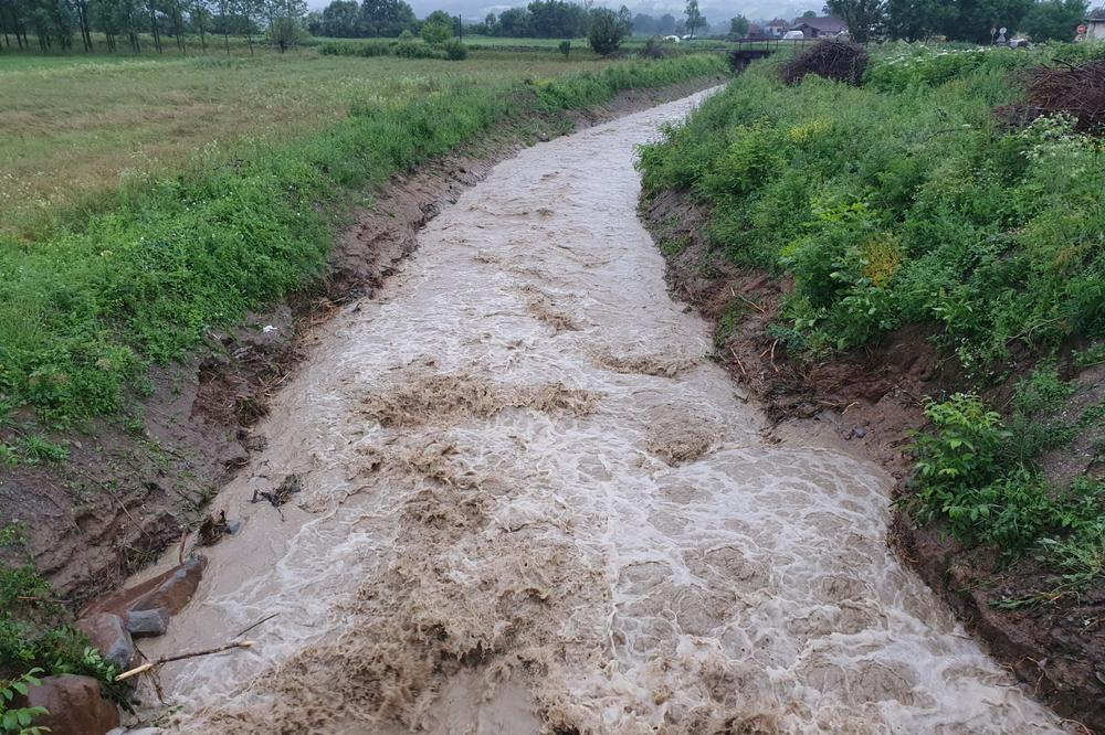 LEPA VEST: Reka Gruža prvi put posle 60 godina nije poplavila sela u donjem toku (VIDEO, FOTO)