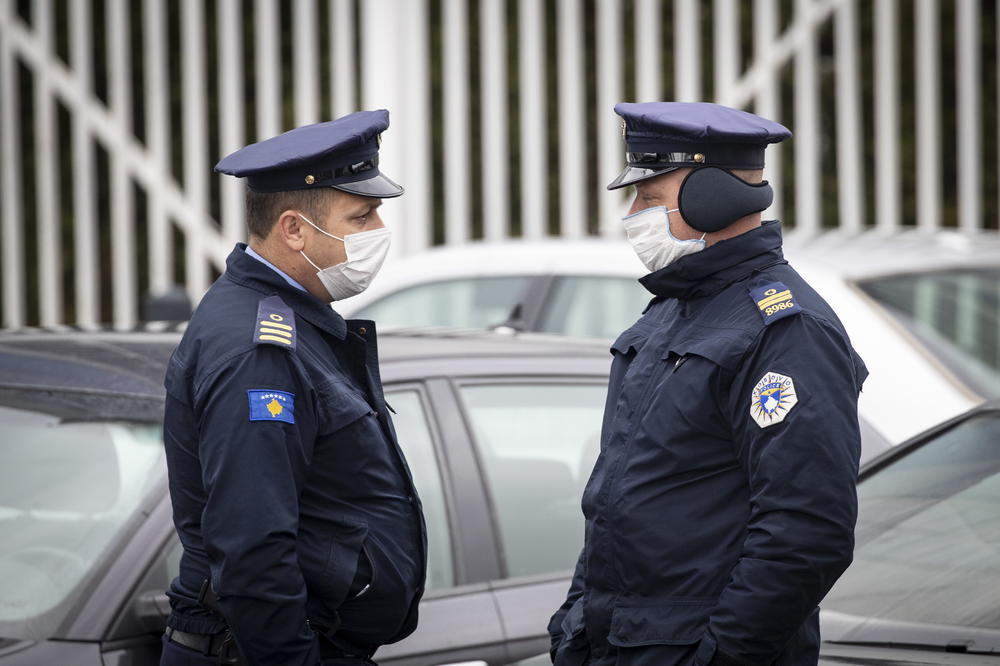 VELIKA AKCIJA POLICIJE NA KIM: Uhapšeno 20 osoba zbog šverca migranata