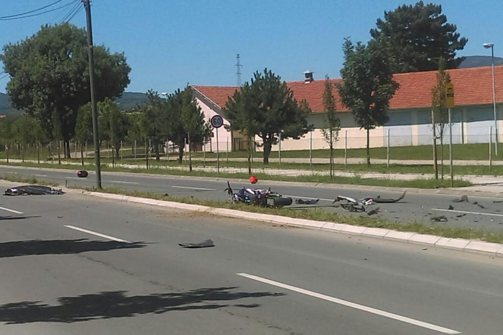 STRAVIČNE SLIKE SA LICA MESTA: Teška nesreća u Nišu u kojoj je POGINUO motociklista (FOTO)