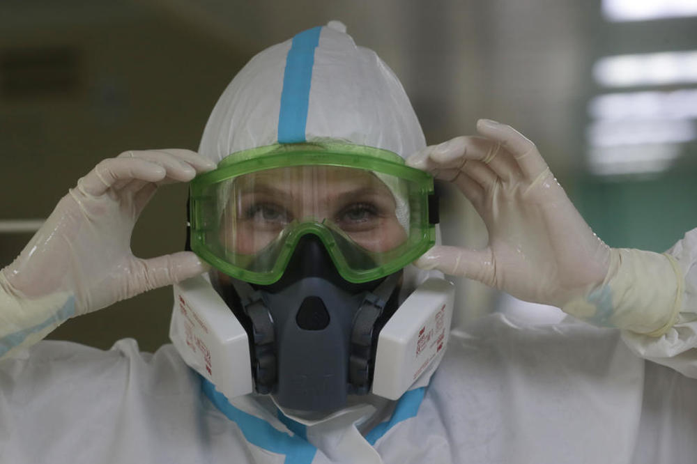 RUSKI LEKAR PORUČUJE: Pandemija korone liči na probu biološkog rata!