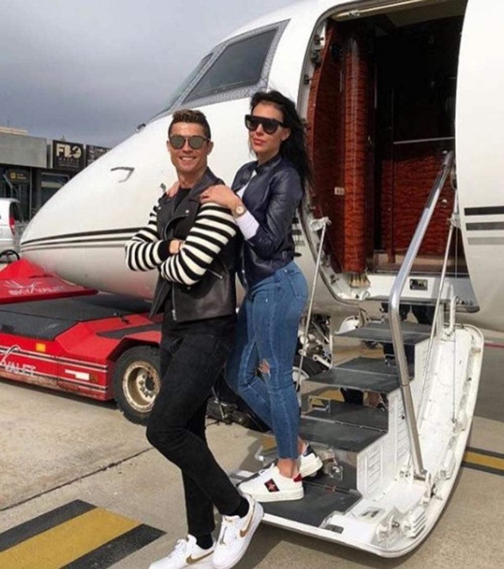 Kristijano Ronaldo, Georgina Rodrigez, Ronaldo avion