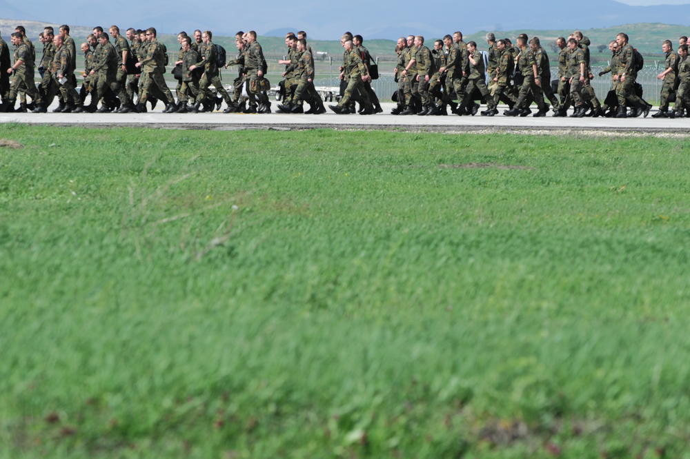 NEZAPAMĆEN SUKOB PENZIONISANIH OFICIRA ZBOG RATA NA KOSOVU: Ruski generali rešili da otkriju ISTINU o SLATINI!