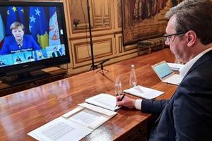 VUČIĆ SE OGLASIO NA INSTAGRAMU: Završen video-samit sa kancelarkom Merkel i Makronom u Parizu (FOTO)