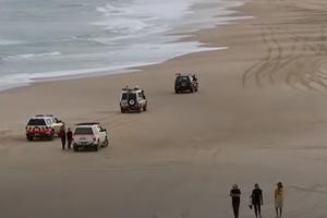 UŽAS U AUSTRALIJI: Tinejdžera (17) napala ajkula dok je surfovao, preminuo na plaži od stravičnih povreda (VIDEO)
