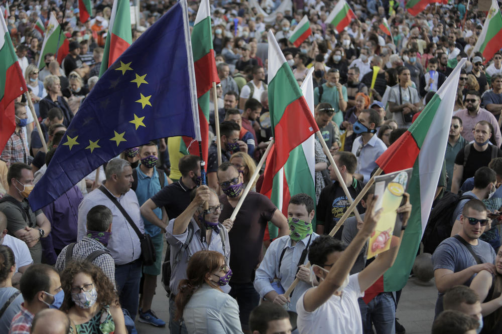 BUGARSKI MUP POKRENUO ISTRAGU: Koji policajci su upotrebili prekomernu silu protiv demonstranata?
