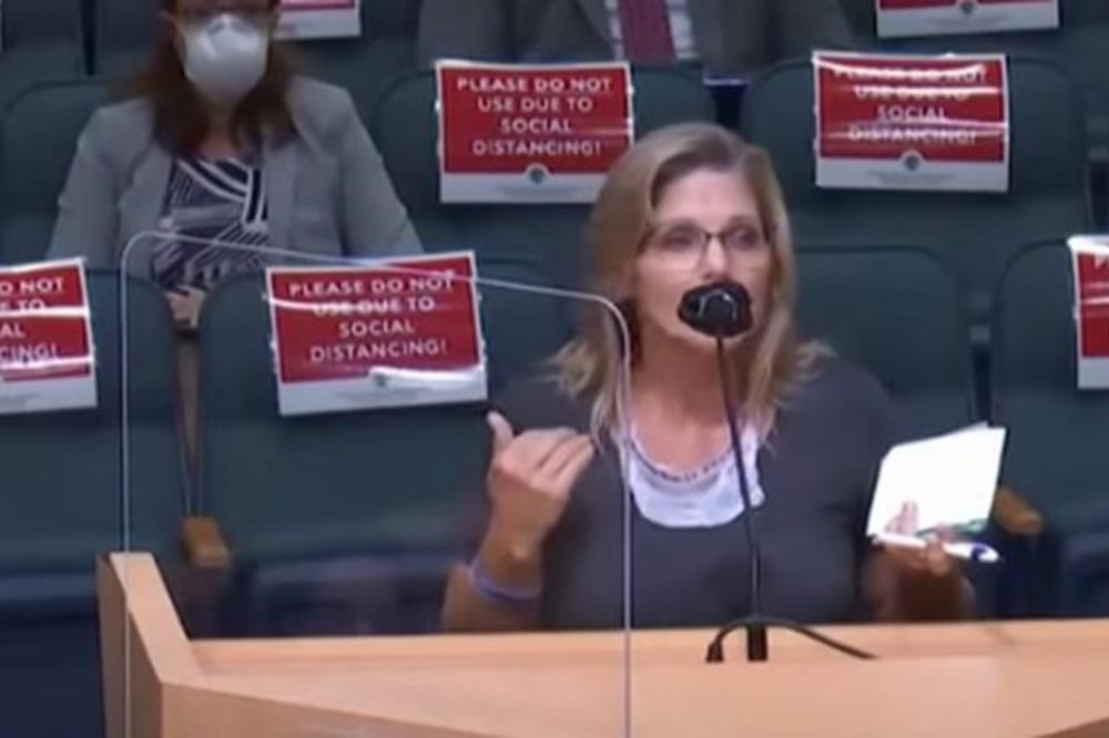 NEKI DELOVI TELA MORAJU DA DIŠU: Žena sa Floride postala je hit nakon što je objasnila zašto ne nosi masku (VIDEO)