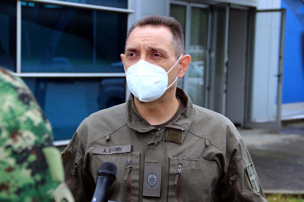 MINISTAR VULIN OBIŠAO KOVID BOLNICU U KG: Vojska Srbije postavlja privremene bolnice gde god je to potrebno