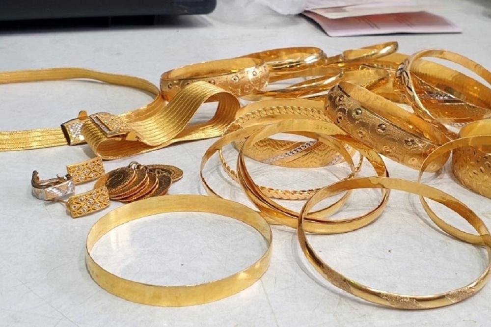 ZAPLENA NA HORGOŠU: Carinici u dve akcije oduzeli skoro kilogram zlata FOTO