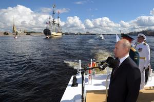 DAN MORNARICE U RUSIJI: Organizovana parada u Sankt Peterburgu, Putin otvorio svečanost i obećao OVO (VIDEO)