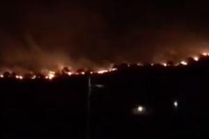BURNA NOĆ U PODGORICI: Požari širom grada, vatrena stihija zahvatila i Velje Brdo, vatrogasci intervenisali 34 puta