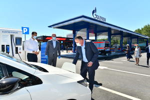 Savremena digitalna GAZPROM benzinska stanica na auto-putu Novi Sad-Beograd