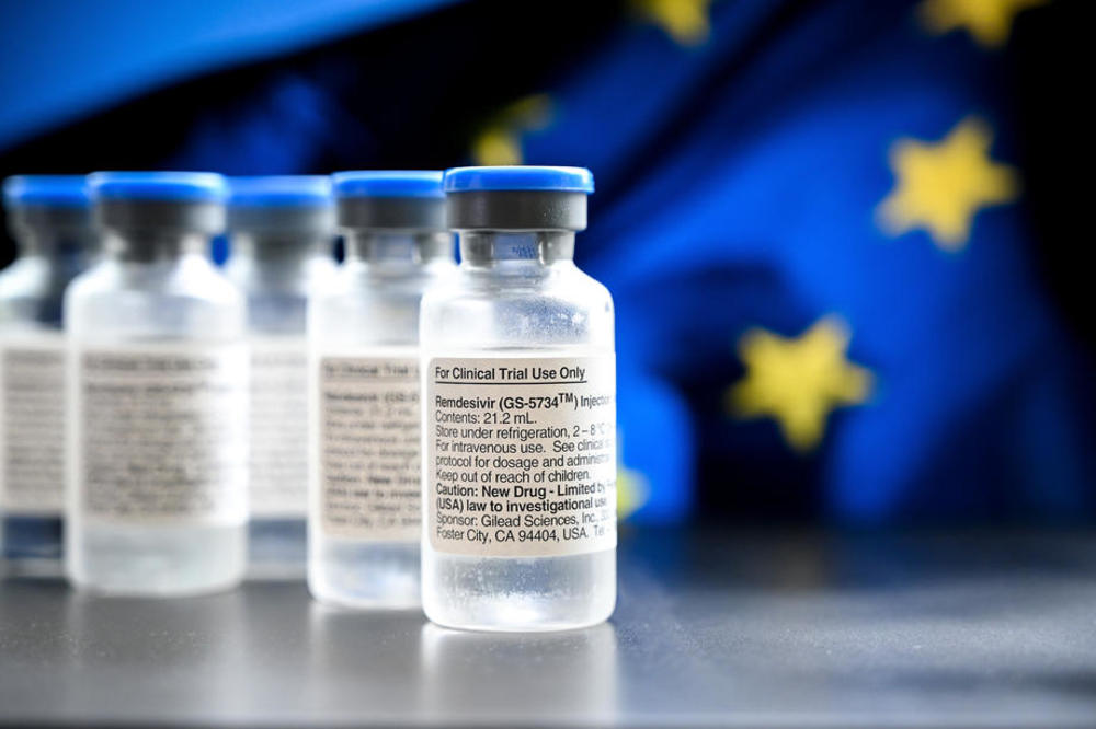 OVO JE 1. LEK SA DOZVOLOM ZA LEČENJE KORONE NA NIVOU EU: Potpisan ugovor za doze potrebne za 30.000 pacijenata