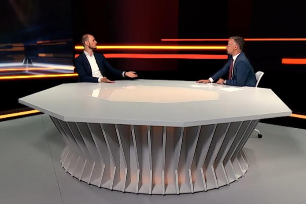 BALŠA BOŽOVIĆ ZA EMISIJU USIJANJE NA KURIR TV: Opozicija učvrstila Vučića umesto da ga smeni, bojkot je bila loša ideja!