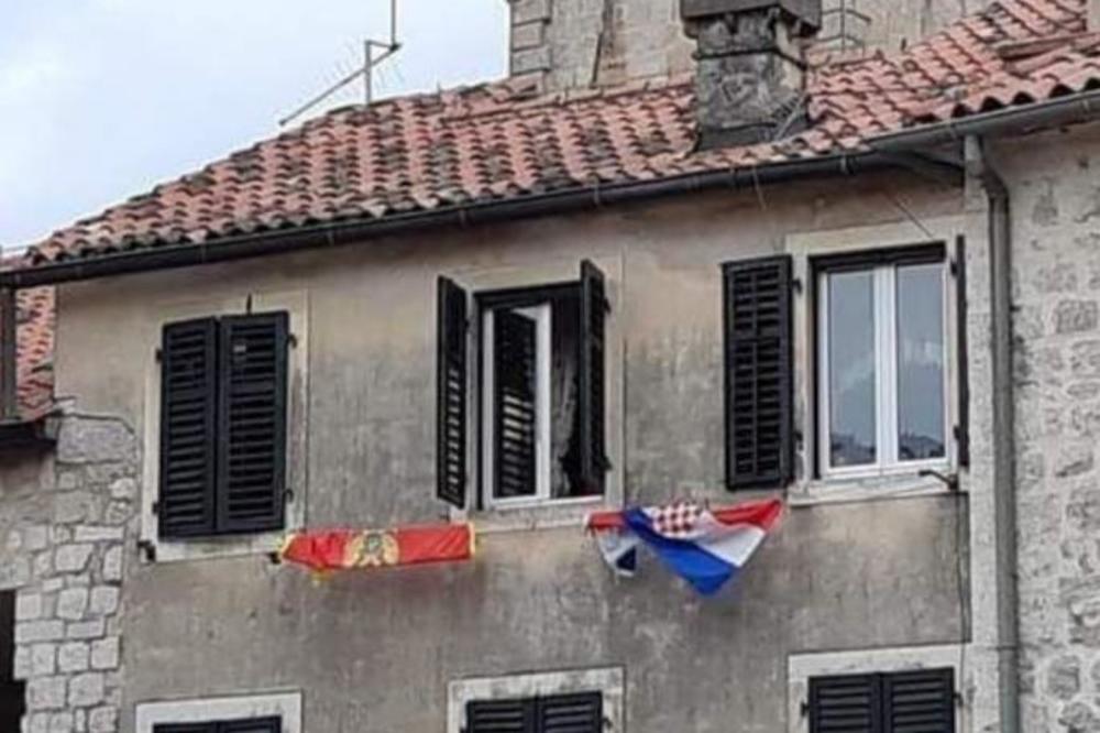 PROVOKACIJA SRBA U KOTORU: Na dan kada Hrvati slave zločinačku akciju Oluja, istaknuta hrvatska zastava!