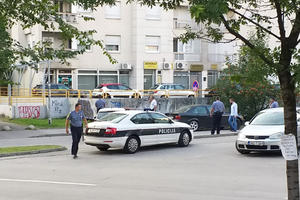 PUCNJAVA U TUZLI: Uspaničeni građani se bacali po asfaltu, uhapšen muškarac