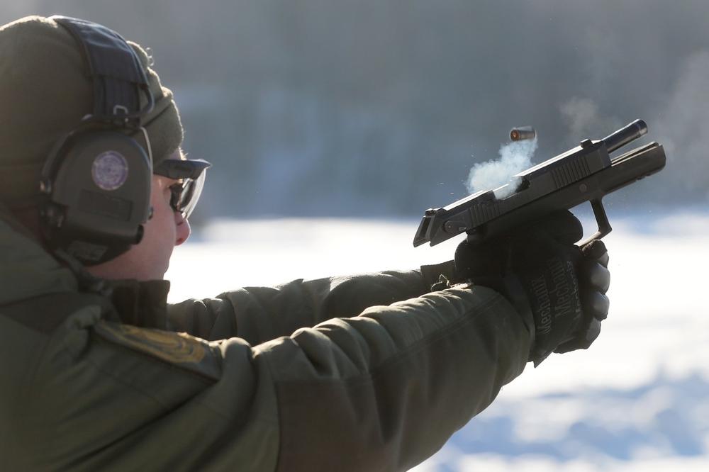 MOĆNO RUSKO ORUŽJE: Pištolj Udav probija pancir i šlem! Iz njega može da se puca i na ekstremnim temperaturama
