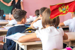MALE ĐETIĆE KORONA NE OMETA: U Crnoj Gori škole i vrtići će normalno krenuti sa radom u septembru!
