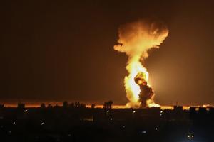 IZRAEL ODGOVORIO NA PALESTINSKE RAKETE: Avioni gađali nekoliko lokacija u pojasu Gaze! Ovo je bio cilj napada