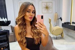 ANA KORAĆ I DALJE ŽIVI NA VISOKOJ NOZI: Bivša rijaliti učesnica na sebi nosi OVAJ MODNI DETALJ čija je cena BASNOSLOVNA! (FOTO)