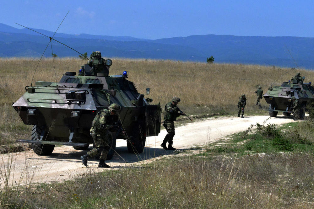 VOJNA POLICIJA U AKCIJI: Pogledajte obuku na poligonu Borovac i bazi Jug! Jeste li već videli leteći tenk Vojske Srbije