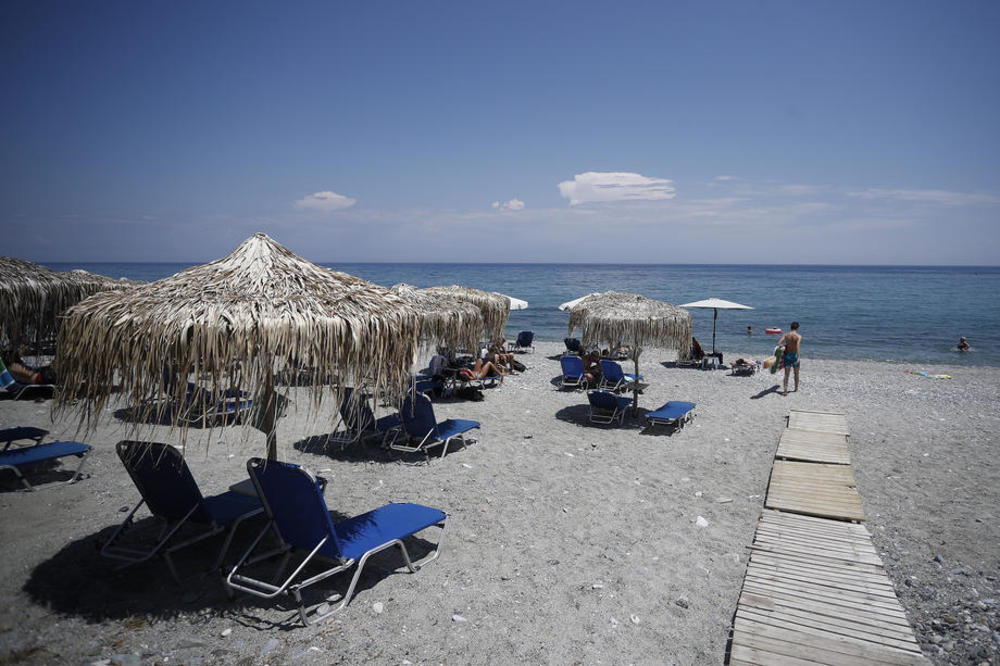 USIJALI SE TELEFONI U TURISTIČKIM AGENCIJAMA: Srpski turisti već se pakuju za put u Grčku, a evo šta ih najviše zanima