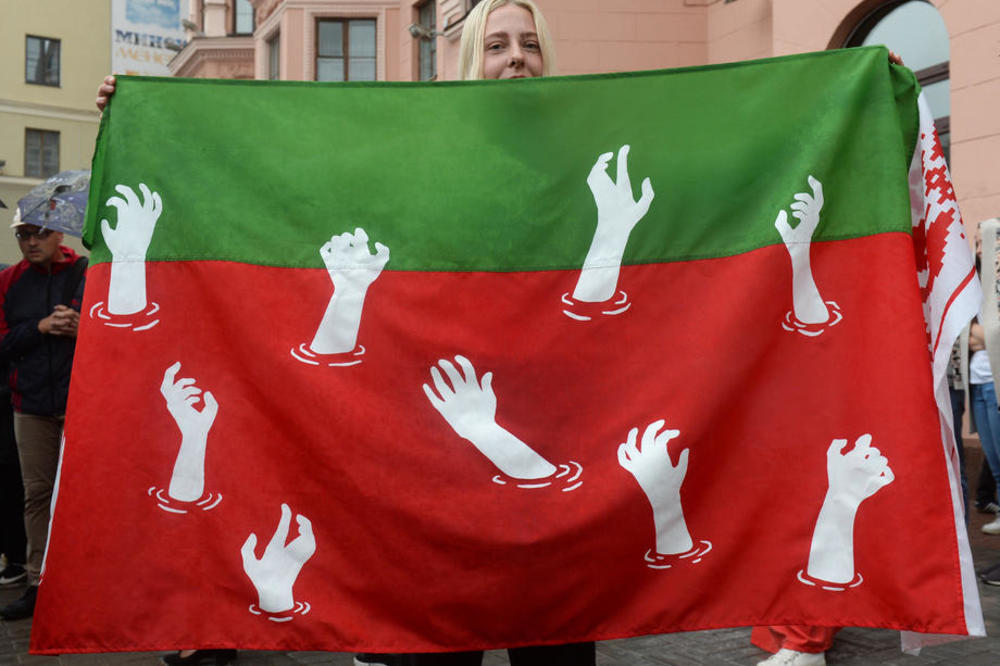 PROTESTI SE NASTAVLJAJU U BELORUSIJI: Traže Lukašenkovu ostavku, policija ne reaguje (VIDEO)