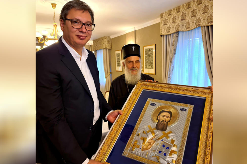 EKSKLUZIVNO LIČNI POKLON PATRIJARHA IRINEJA VUČIĆU: Evo šta je predsednik Srbije dobio na dar FOTO