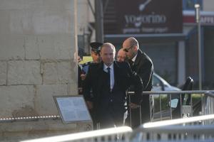 SAT VREMENA PROVEO U POLICIJSKOJ STANICI: Bivši premijer Malte na ispitivanju u slučaju ubistva novinarke 2017. godine