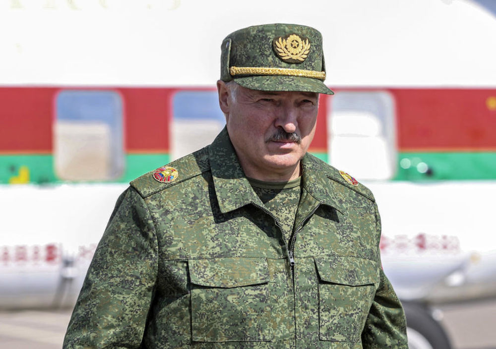 Aleksandar Lukašenko, vojska Belorusije