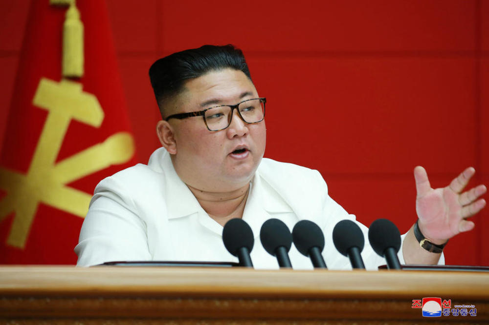 NOVI DOKAZI DA JE KIM ŽIV: Pjongjang fotografijama tvrdi da severnokorejski lider nije umro niti je u komi!