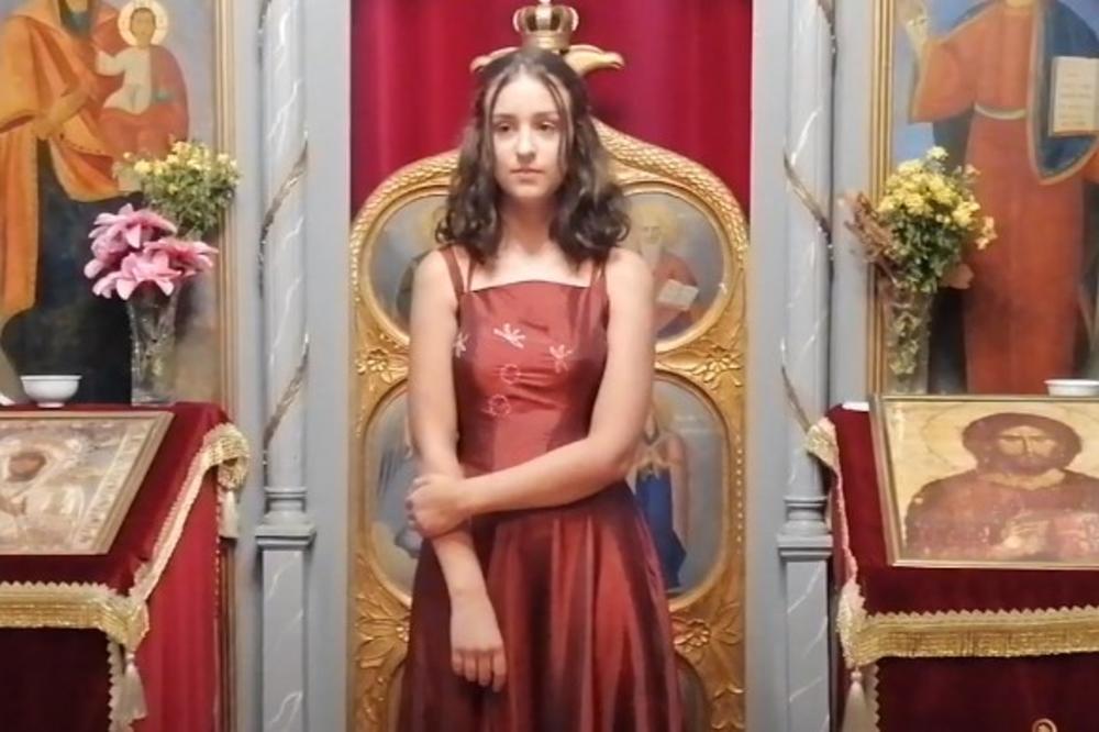 TOPLIČKI SLAVUJ IZ ŽITORADJANSKE PAROHIJE: Ksenija počela da peva sa 7 godina, svi uživaju u njenom glasu! (VIDEO)