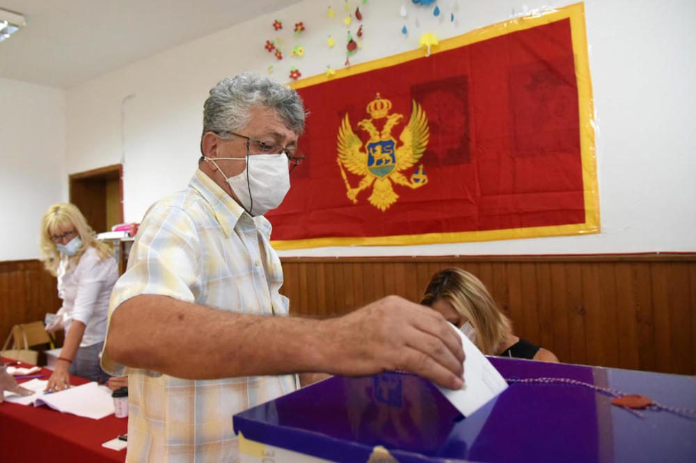 BOŠNJAČKA STRANKA U CG ZA MANJINSKU VLADU NA ČELU SA DEMOKRATAMA! ONI ODGOVARAJU: Ipak većinska prema rezultatima izbora