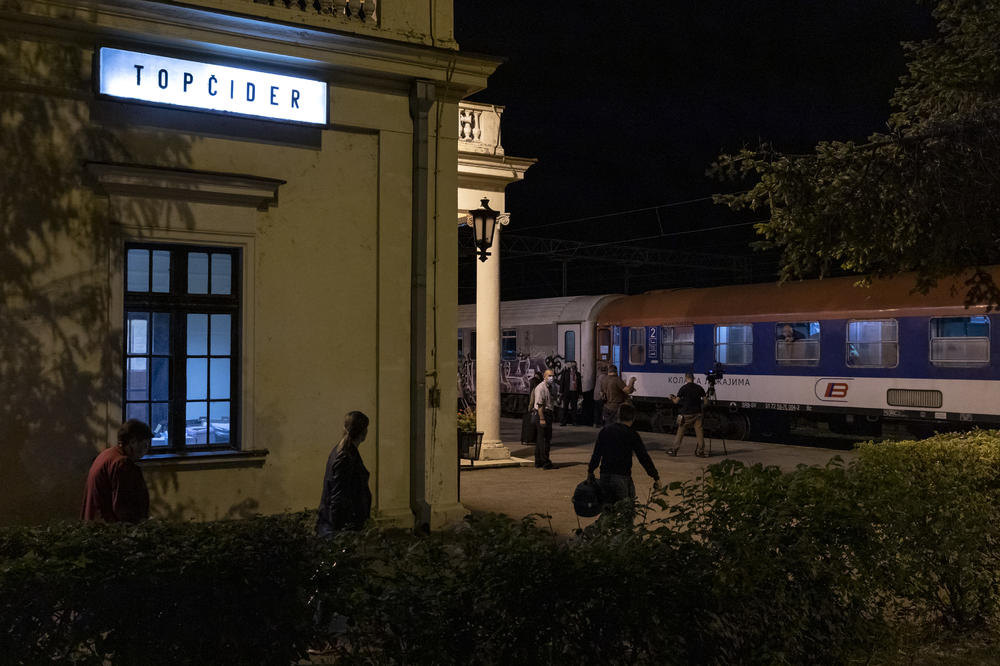 TRI DANA OD USPOSTAVLJANJA SAOBRAĆAJA: Raste broj putnika koji putuju vozom iz Beograda do Bara - ovo su PRAVILA