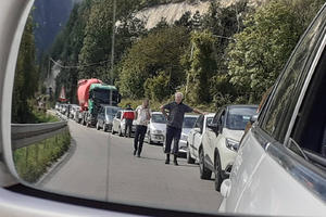 SVIM IDIOTIMA NA PUTU ZA CRNOGORSKO MORE: Zbog takvih kao vi mnogi su plakali! Preselo vam! Reči Srbina zapalile Tviter