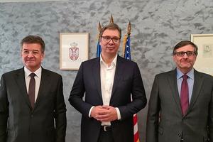PREDSEDNIK SRBIJE DIREKTNO IZ BRISELA, OGLASIO SE NA INSTAGRAMU: Vučić se sastao s Lajčakom i Amerikancem Palmerom FOTO