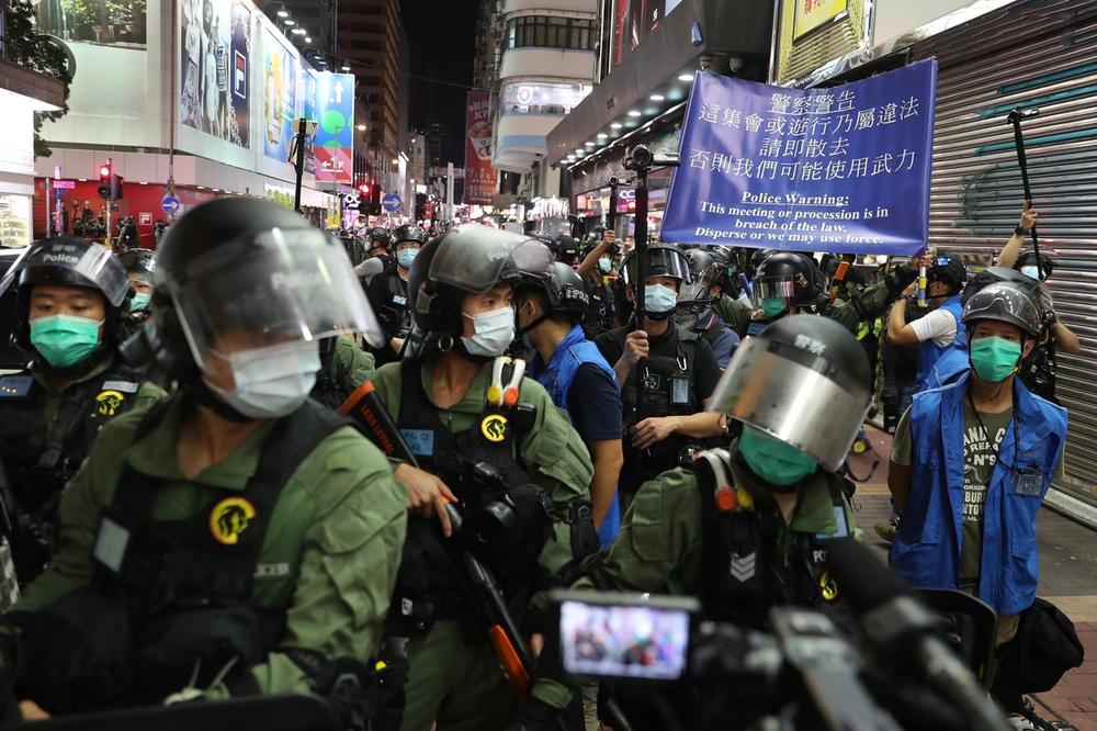 OKO 90 LJUDI HAPŠENO NA PROTESTIMA U HONGKONGU: Demonstracije zbog usvajanja kineskog zakona o nacionalnoj bezbednosti
