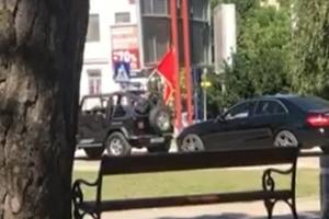 PATRIOTSKO PUCANJE U NIKŠIĆU: Iz automobila sa crnogorskom zastavom hici iz vatrenog oružja! (FOTO)