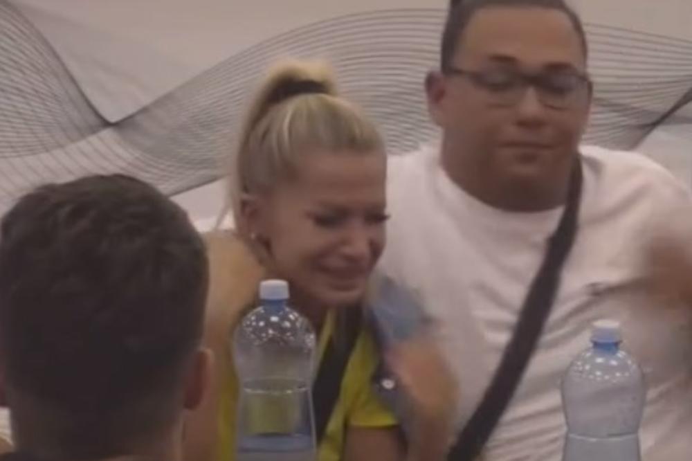 UMRLO JOJ JE DETE: Dragana doživela NERVNI SLOM posle ovih BRUTALNIH reči! Izneli je iz kuće (VIDEO)